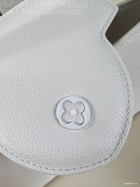 WIS MM-33*19*9CM LOUIS VUITTON CAPUCINES 0713